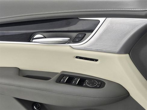 Used 2024 Cadillac XT6 Premium Luxury w/ LPO, Floor Liner Package image 31