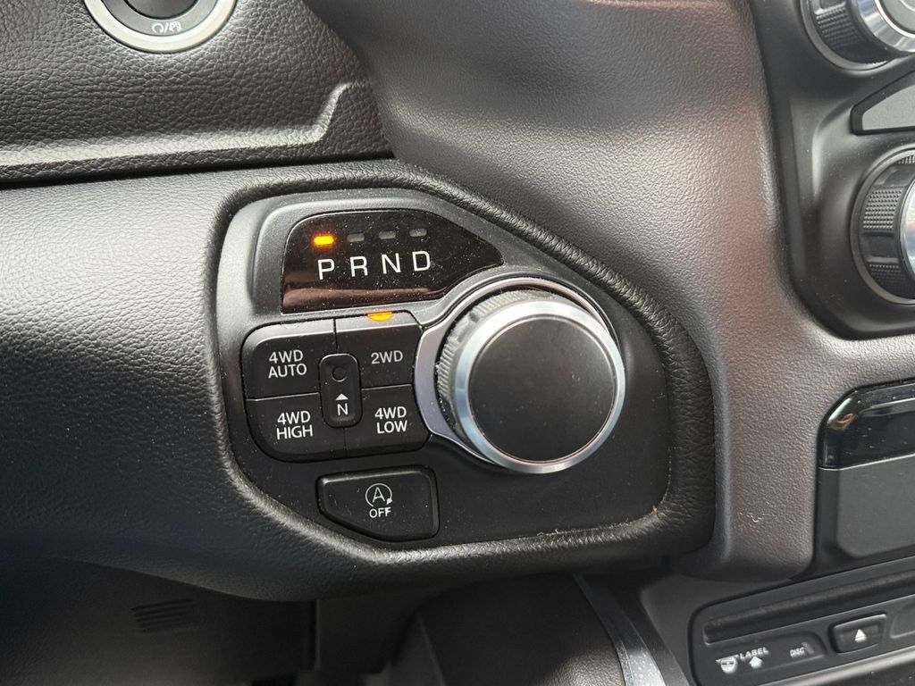 Used 2019 RAM 1500 Big Horn AWD/4WD image 23