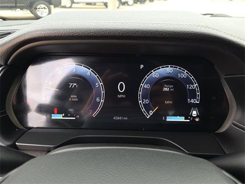 Used 2022 Jeep Grand Cherokee L Limited image 27