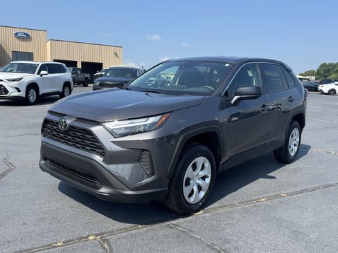 Used 2024 Toyota RAV4 LE FWD image 2