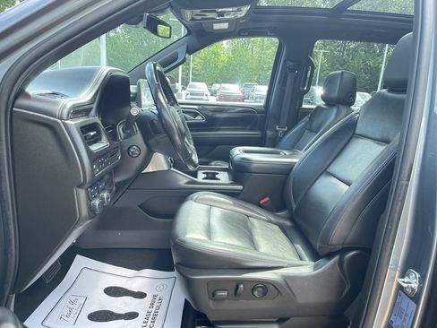 Used 2021 Chevrolet Tahoe Z71 w/ Luxury Package AWD/4WD image 20