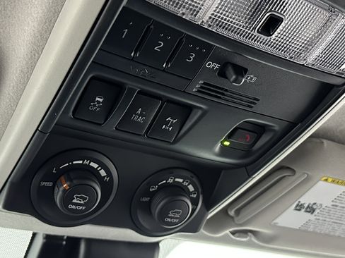 Used 2021 Toyota 4Runner TRD Off-Road Premium image 22