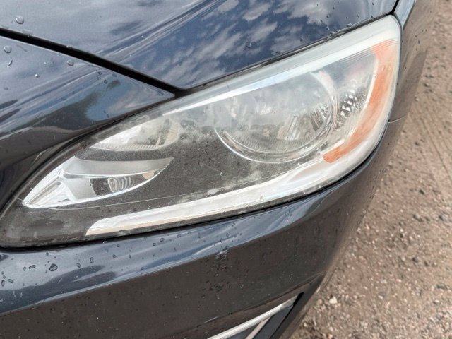 Used 2016 Volvo S60 T5 Premier w/ 19" Sport Package FWD image 9