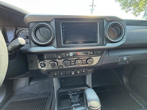 Used 2019 Toyota Tacoma TRD Pro AWD/4WD image 13