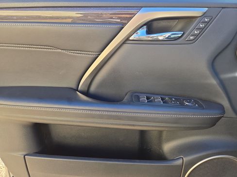 Used 2018 Lexus RX 350L Luxury image 15