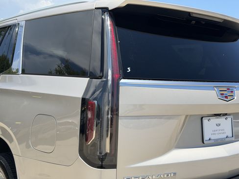 Certified 2023 Cadillac Escalade Premium Luxury AWD/4WD image 9