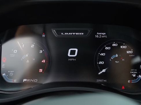 Used 2024 RAM 2500 Limited image 30