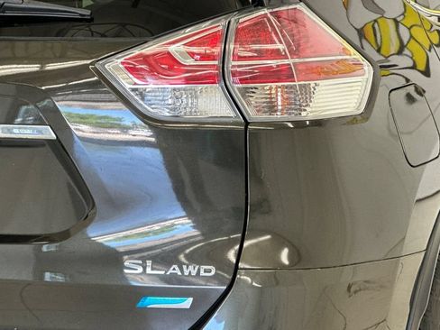Used 2014 Nissan Rogue SL AWD/4WD image 26