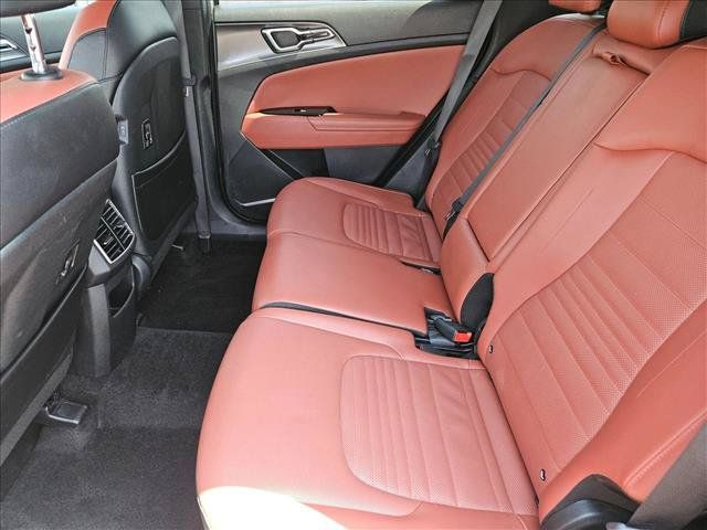 Used 2025 Kia Sportage SX FWD image 20