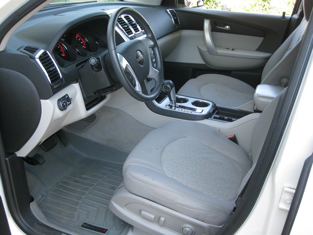 Used 2012 GMC Acadia SLE FWD image 12