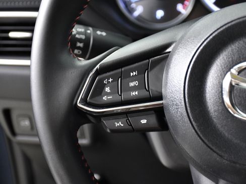 Used 2021 MAZDA CX-5 Carbon Edition image 11