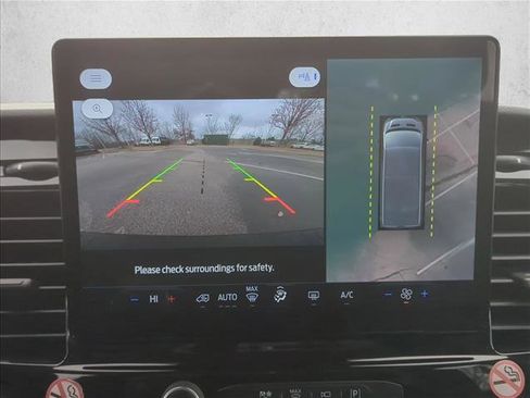 Used 2023 Ford Transit 350 XLT image 14