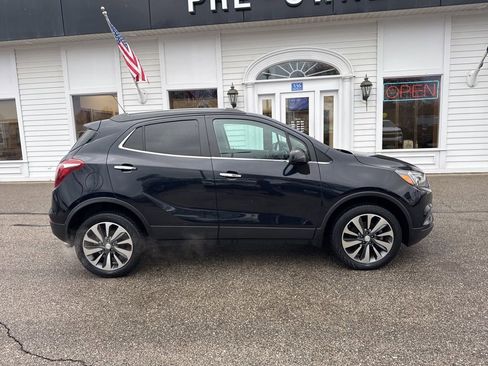 Certified 2022 Buick Encore Preferred w/ Safety Package image 4