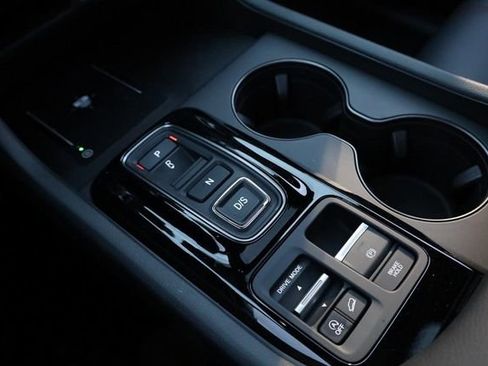 New 2025 Honda Pilot TrailSport image 18