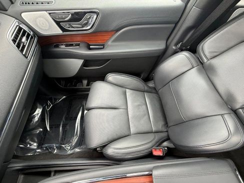 Certified 2024 Lincoln Navigator Reserve AWD/4WD image 20
