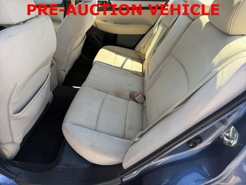 Used 2017 Subaru Legacy 2.5i Premium AWD/4WD image 11