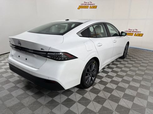 New 2026 Nissan Sentra SL w/ Floor Mat Package image 7