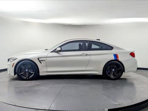 Used 2016 BMW M4 Coupe image 3
