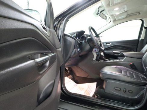 Used 2018 Ford Escape SEL image 9