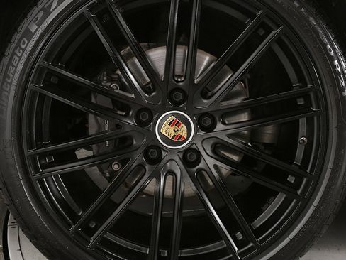 Used 2023 Porsche Panamera 4 Platinum Edition w/ Assistance Package image 14