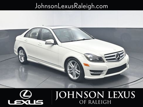 Used 2012 Mercedes-Benz C 300 4MATIC Sedan image 3
