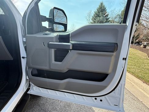 Used 2018 Ford F250 XLT w/ XLT Value Package AWD/4WD image 35