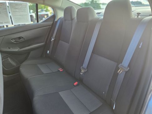 Used 2024 Nissan Sentra SV FWD image 16