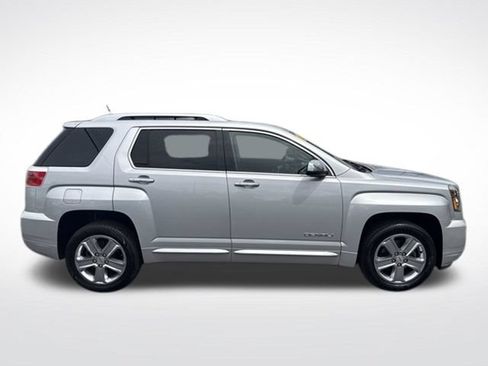 Used 2017 GMC Terrain Denali FWD image 2