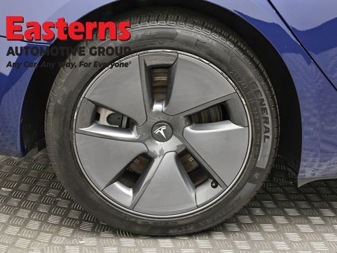 Used 2023 Tesla Model 3 Standard Range image 25