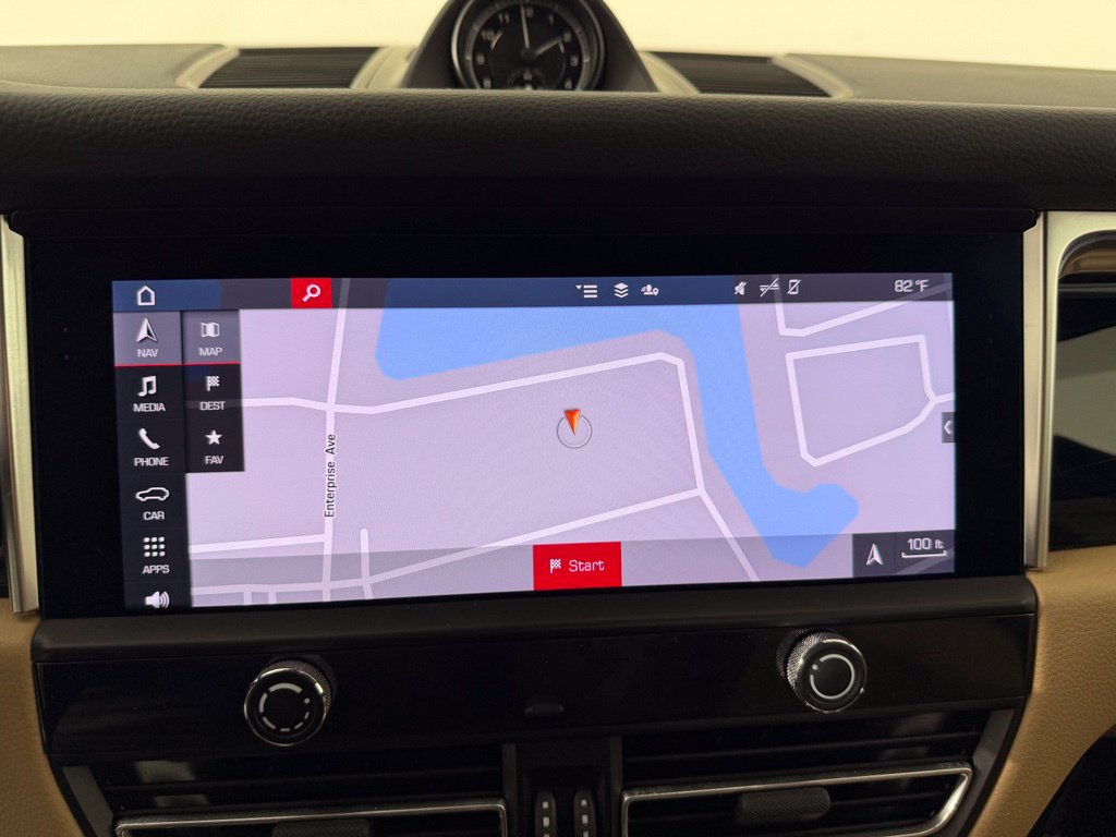 Used 2024 Porsche Macan S AWD/4WD image 39
