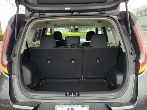 Used 2024 Kia Soul LX w/ Option Group 015 FWD image 8