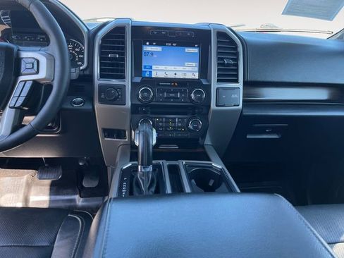 Used 2017 Ford F150 Lariat image 10