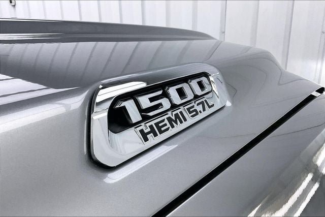 Used 2022 RAM 1500 Laramie AWD/4WD image 9