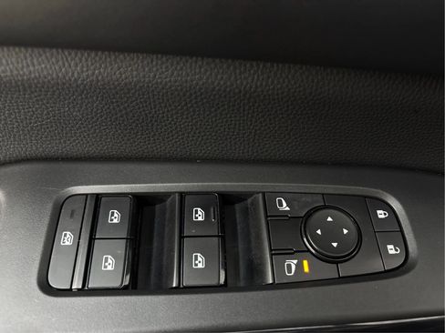 Used 2023 Nissan Pathfinder SV w/ SV Premium Package AWD/4WD image 40