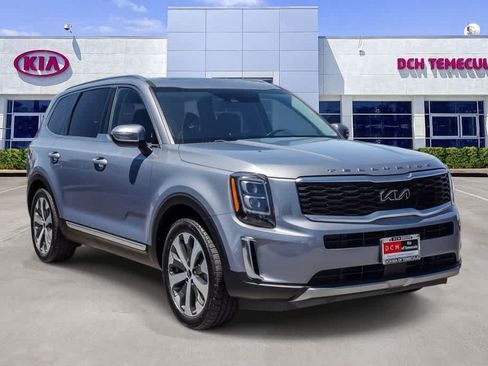 Used 2022 Kia Telluride EX w/ EX Premium Package FWD image 3