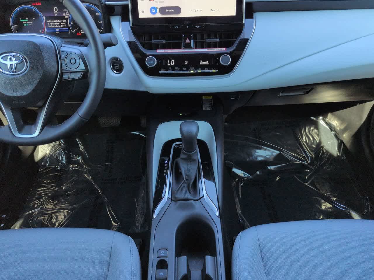 Certified 2026 Toyota Corolla SE w/ SE Package FWD image 18