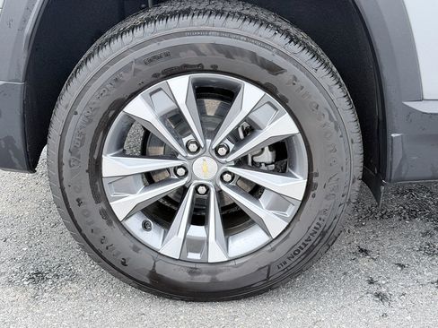 Used 2026 Chevrolet Equinox LT w/ Convenience Package II FWD image 35