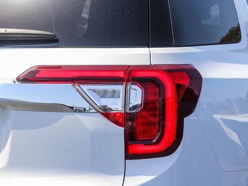 Used 2020 GMC Acadia SLE FWD image 9