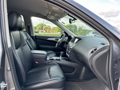 Used 2020 Nissan Pathfinder SL AWD/4WD image 26