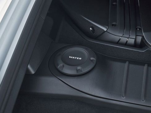 Used 2024 Porsche 718 Cayman GT4 RS w/ Weissach Package image 29