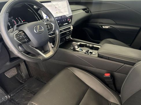 Used 2024 Lexus RX 350 Premium w/ Convenience Package FWD image 4