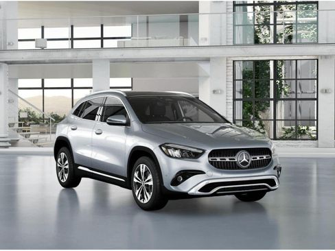 Used 2026 Mercedes-Benz GLA 250 4MATIC image 9