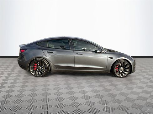 Used 2022 Tesla Model 3 Performance image 8