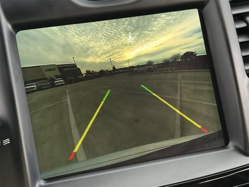 Used 2023 Chrysler 300 S image 17