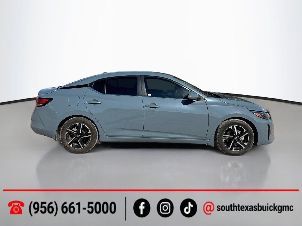 Used 2025 Nissan Sentra SV FWD image 9