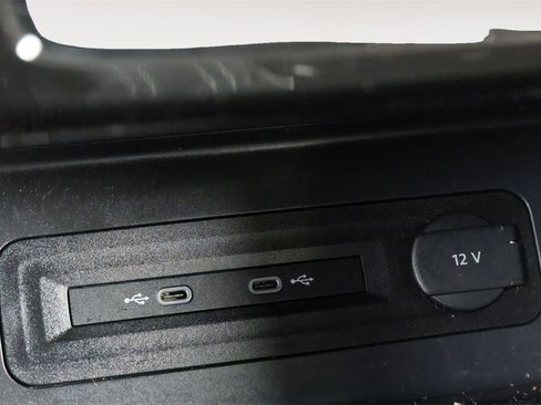 Used 2022 Volkswagen Atlas Cross Sport SEL Premium R-Line image 35