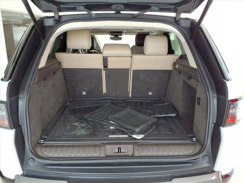 Used 2020 Land Rover Range Rover Sport HSE image 19