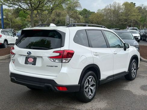 Used 2023 Subaru Forester Premium AWD/4WD image 8