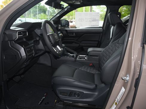 New 2026 Toyota Tacoma TRD Off-Road AWD/4WD image 2