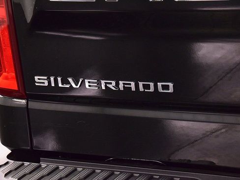 Used 2024 Chevrolet Silverado 1500 High Country w/ Z71 Off-Road Package image 13